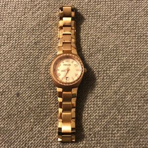 Rose gold fossil watch